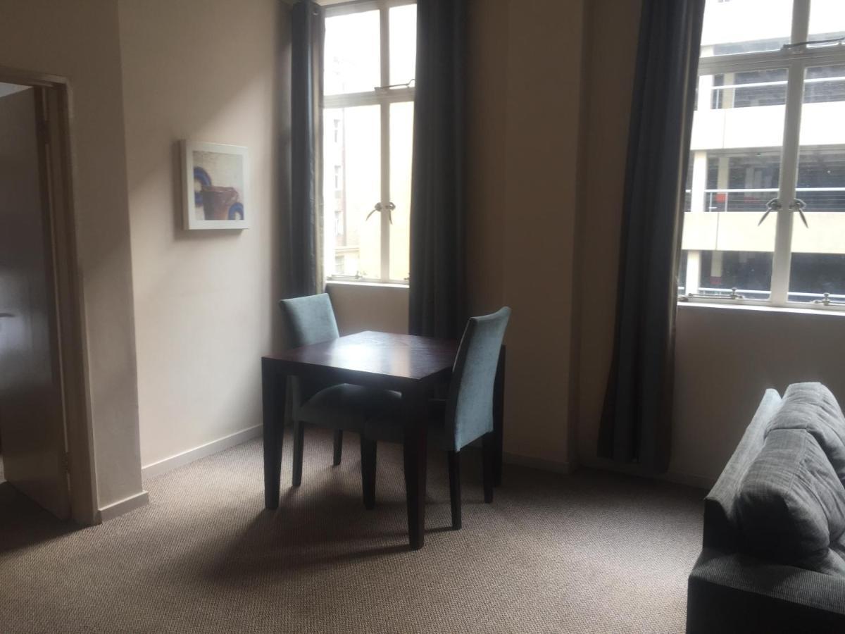 Mabungubwe Hotel Apartments - Home Away From Home Йоханесбург Екстериор снимка